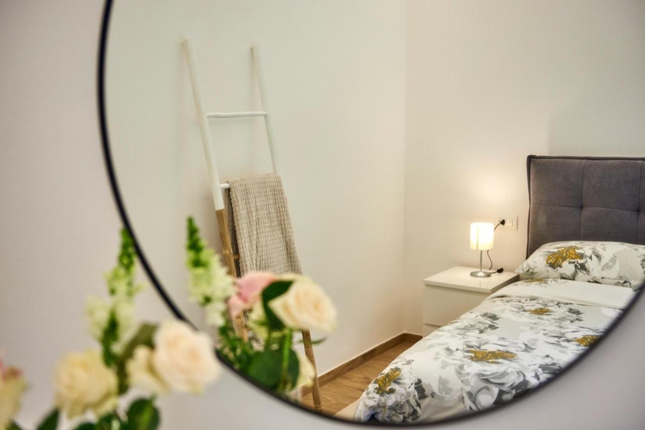 La Casa Di Lucia Apartman Lierna Kültér fotó